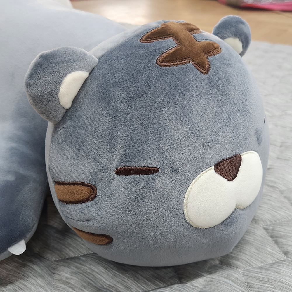 더베딩샵 호랑이 인형 극세사 베개 바디필로우 쿠션 선물 - 상세 이미지 4