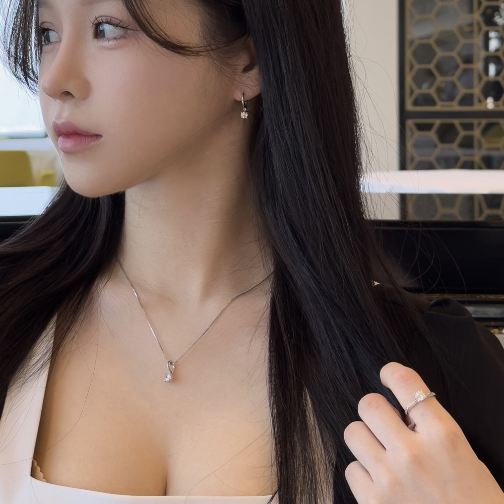 5부 다이아 목걸이 천연 우신 G VVS1 GIA 샤인 키스미 프로포즈 결혼 기념일 선물 - 상세 이미지 4