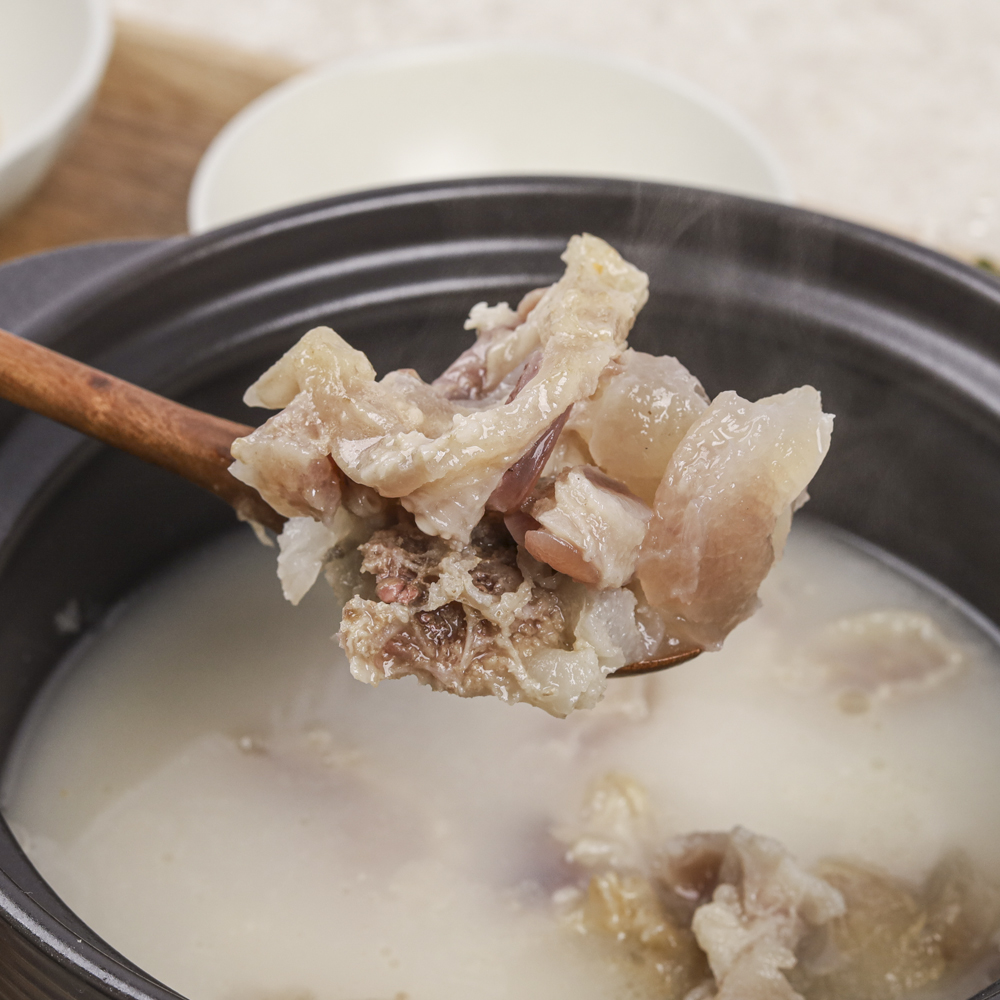 가마솥 한우 사골 스지탕 1kg 2-3인분 도가니탕  유진네국집 석바위시장 - 상품 이미지