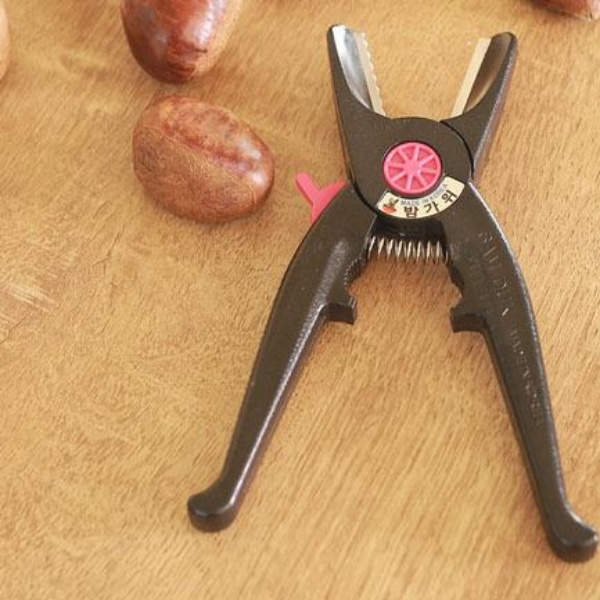 견과류까는기계 도구 호두씨빼기 밤까기 빼기 다용도 오프너 제거기 제거 도구 가위 망치 - 상세 이미지 2