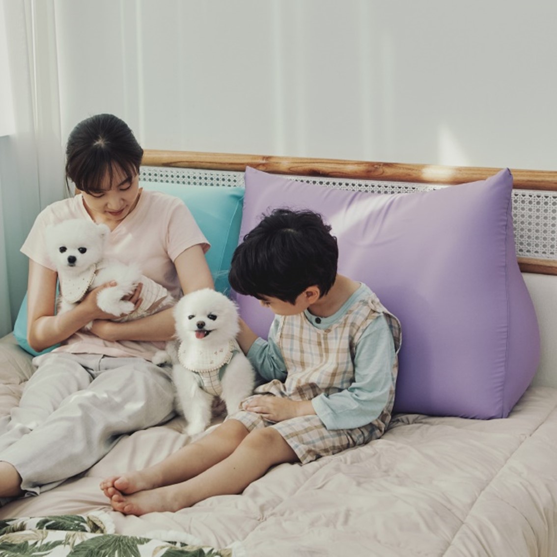 생활특권 소형 어린이 삼각 등받이 쿠션 침대 허리 쿠션 이미지 8