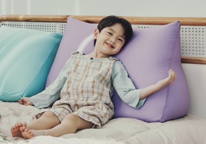 생활특권 소형 어린이 삼각 등받이 쿠션 침대 허리 쿠션 - 상세 이미지 2