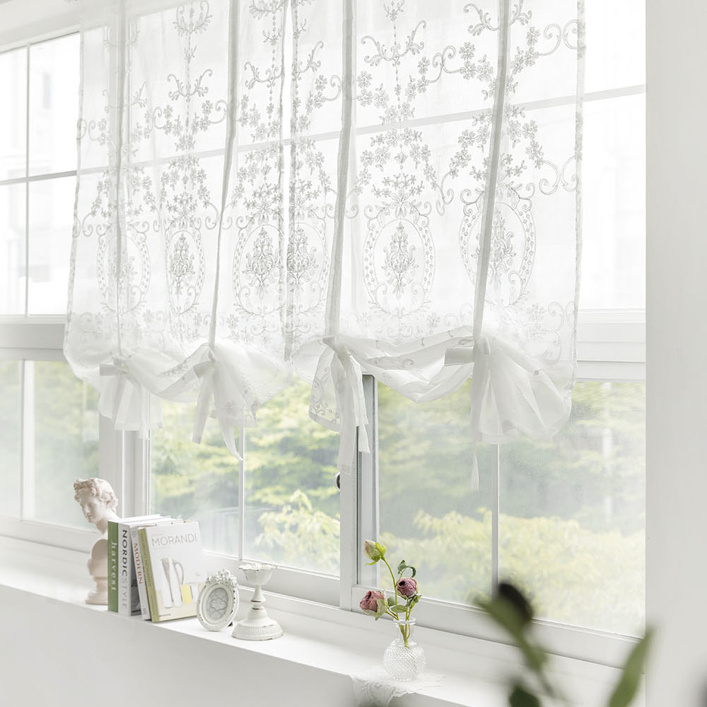 쥴리 리본 롤업 화이트 레이스 자수 바란스 반창 문 가리개 커튼 가림막 80x140cm
