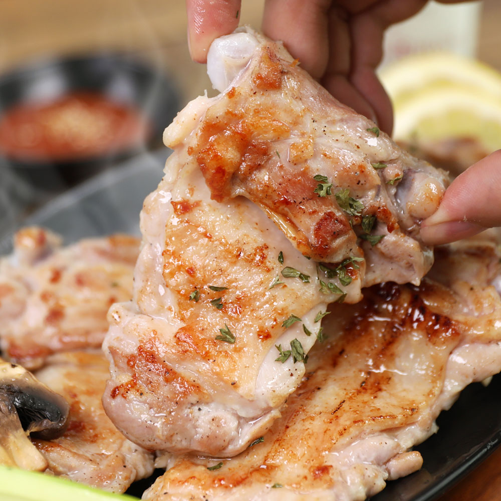 셰프애찬 스테이크 닭갈비 1팩(4대) 소금 양념 구이 캠핑