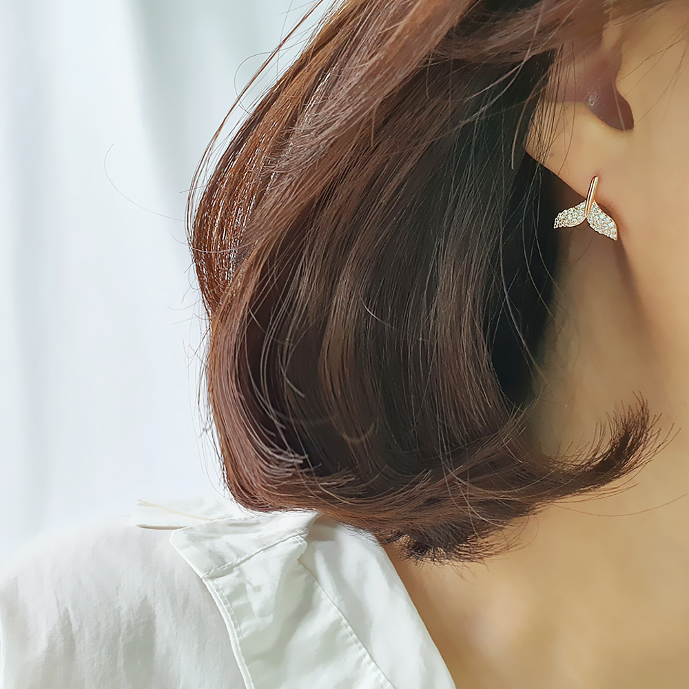큐빅 인어 행운 고래꼬리 귀걸이 - 상세 이미지 2