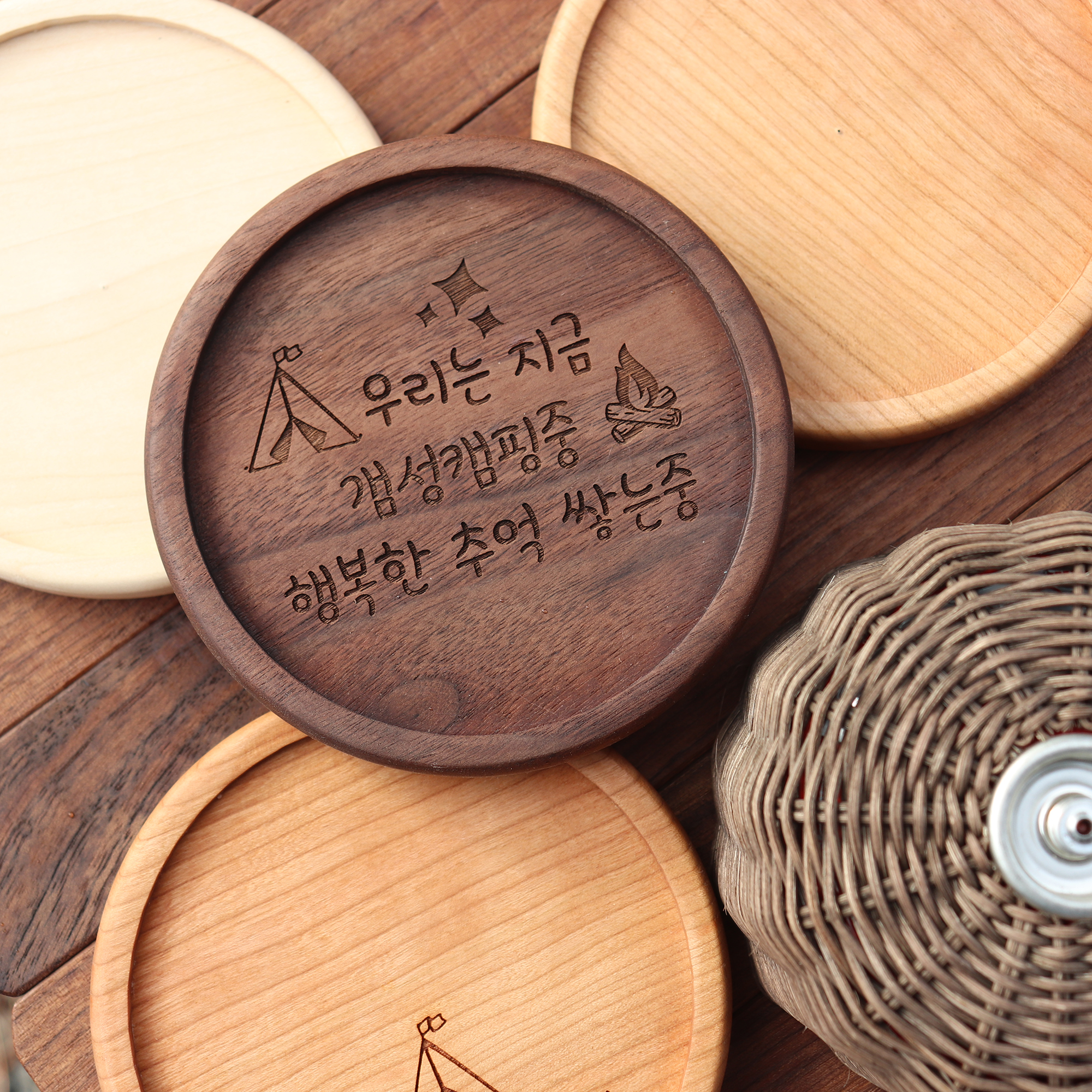 빅 코스터 감성캠핑 우드 이소가스 받침대 랜턴받침 겸용