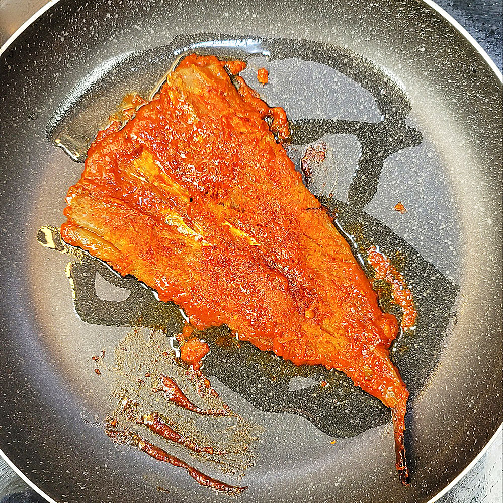 1+1 매콤 코다리양념구이 총2팩 국산재료사용 냉동 가정식반찬 황태구이 180g, 2개 - 상세 이미지 3