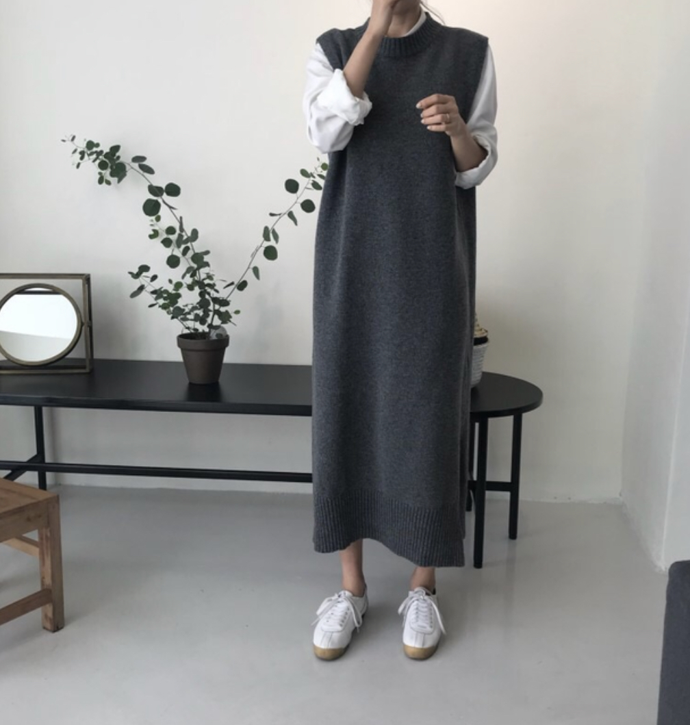 루즈핏 라운드넥 조끼 니트 베스트 레이어드 가을 간절기 맥시 롱원피스(그레이,블랙)