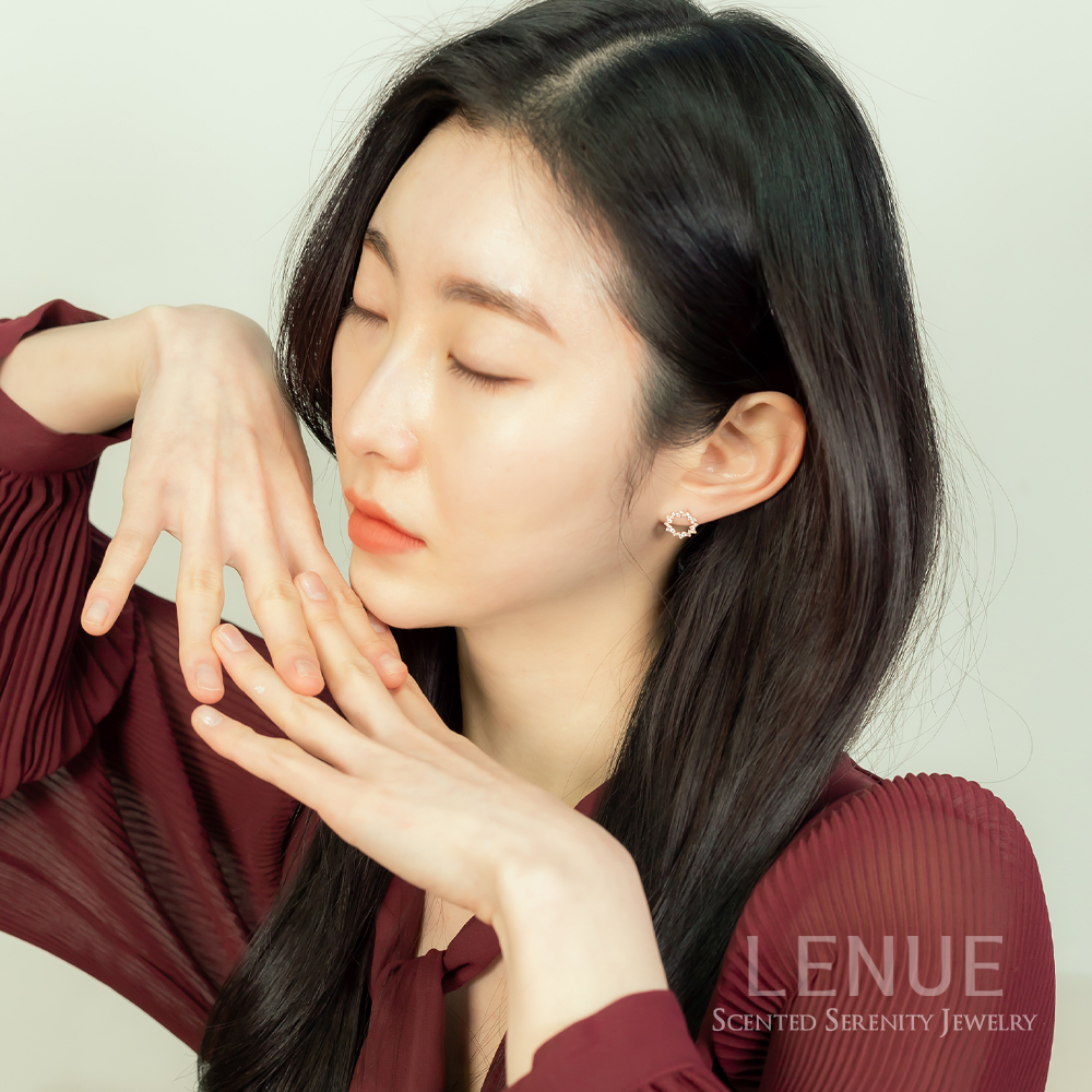 레뉴 글로리 부케 큐빅 귀걸이 / 14K 골드 라운드 베이직 화려한 여자친구 생일선물 이미지 7
