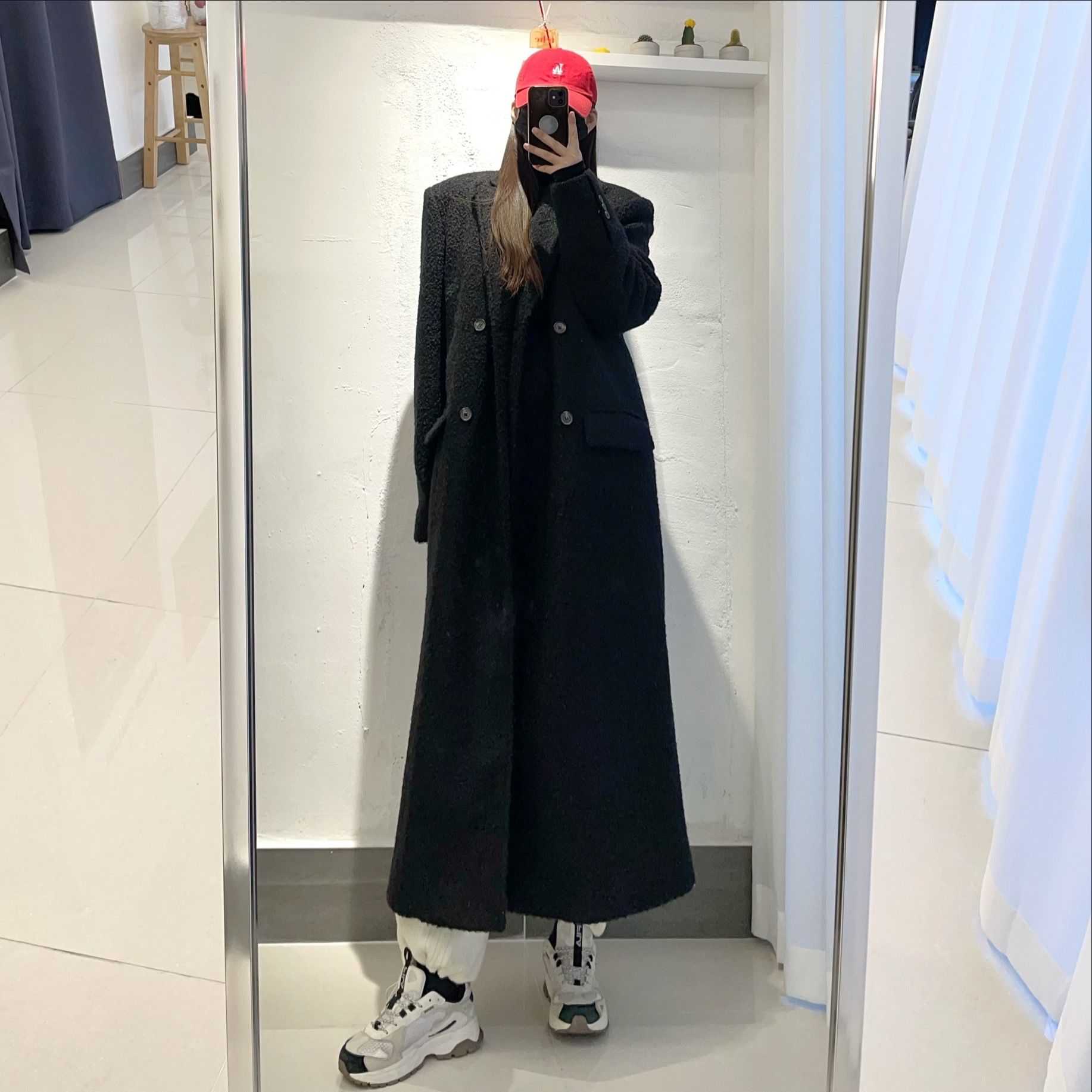 [남녀공용 / 멋쁨 시밀러룩 / 국내생산] 부드러운 푸들 오버핏 울 더블롱코트 2color 상세 이미지 12