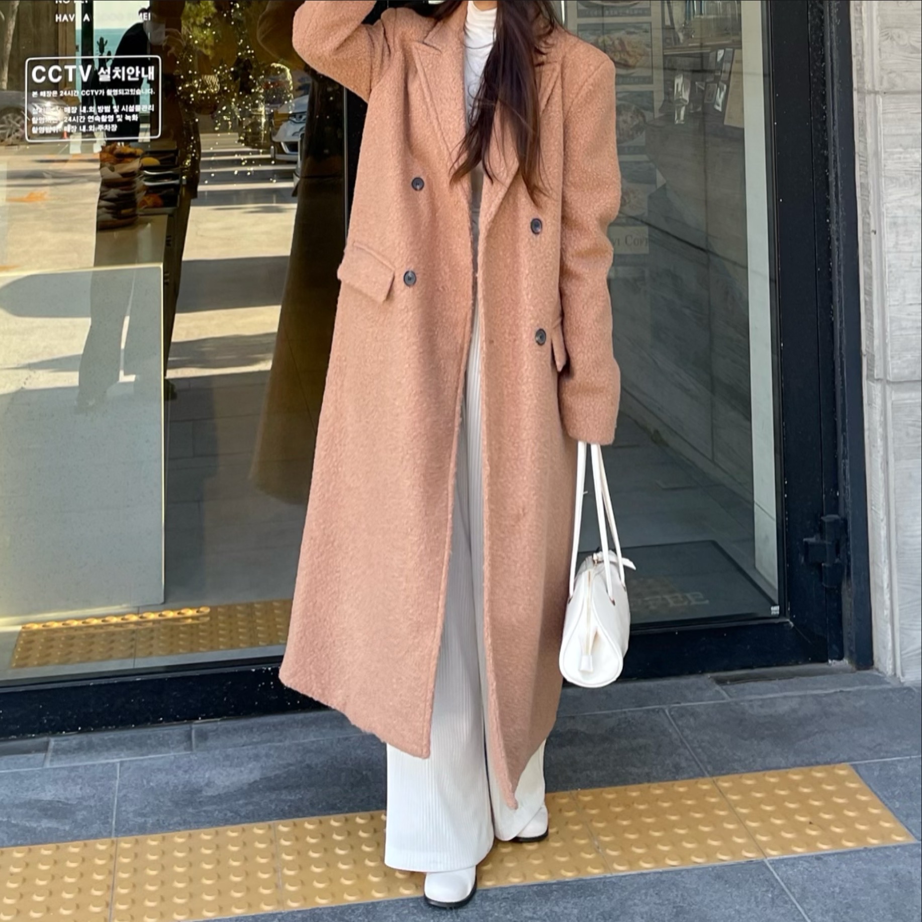 [남녀공용 / 멋쁨 시밀러룩 / 국내생산] 부드러운 푸들 오버핏 울 더블롱코트 2color 상세 이미지 33
