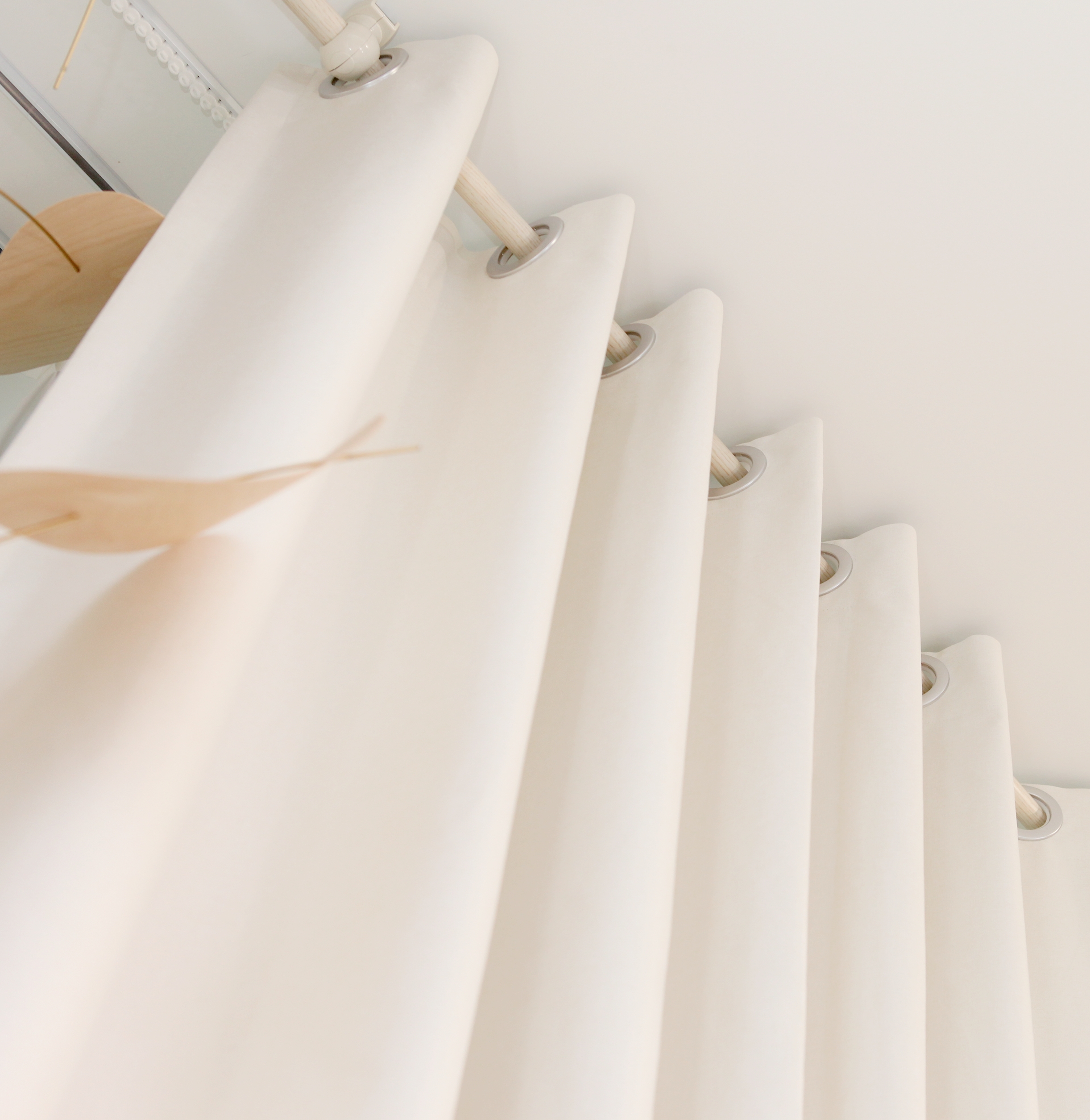 아르일랑 겉커튼 아일렛 타입 100% 맞춤제작 완벽암막 일상암막 데일리 1cm 하늘하늘바라봄