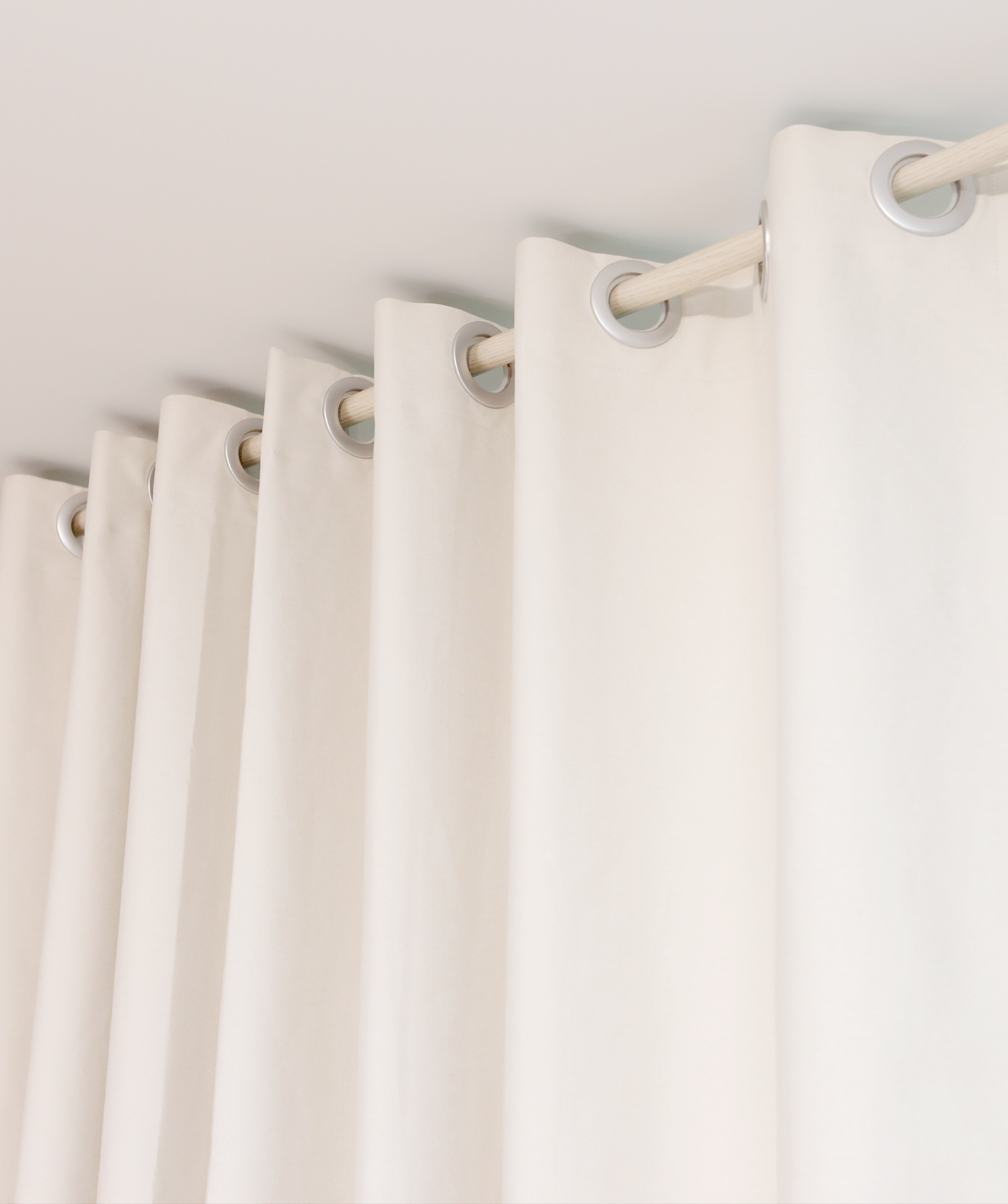 아르일랑 겉커튼 아일렛 타입 100% 맞춤제작 완벽암막 일상암막 데일리 1cm 하늘하늘바라봄