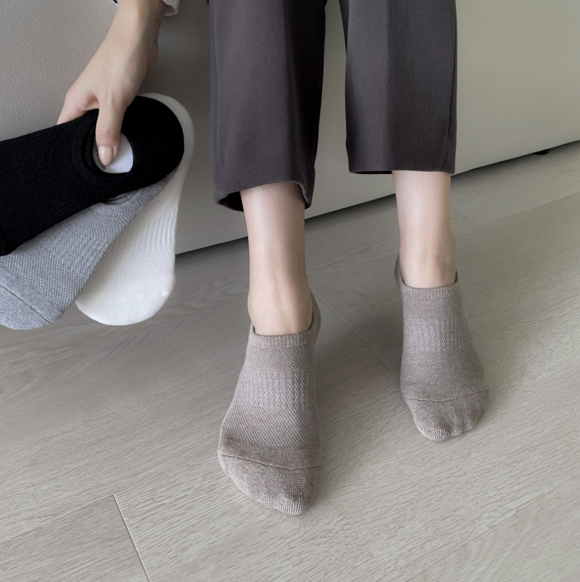 로라벨 덴버 필라테스양말 요가양말 논슬립 토삭스 미끄럼방지 안벗겨지는 페이크 삭스 덧신 - 상세 이미지 3