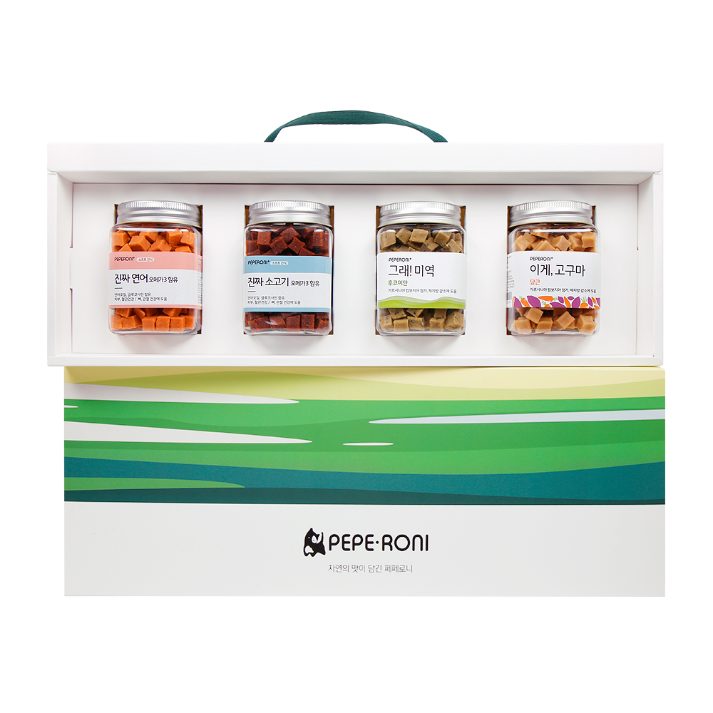 Gift box 페페로니 진짜 소고기+진짜 연어+그래 미역+이게 고구마
