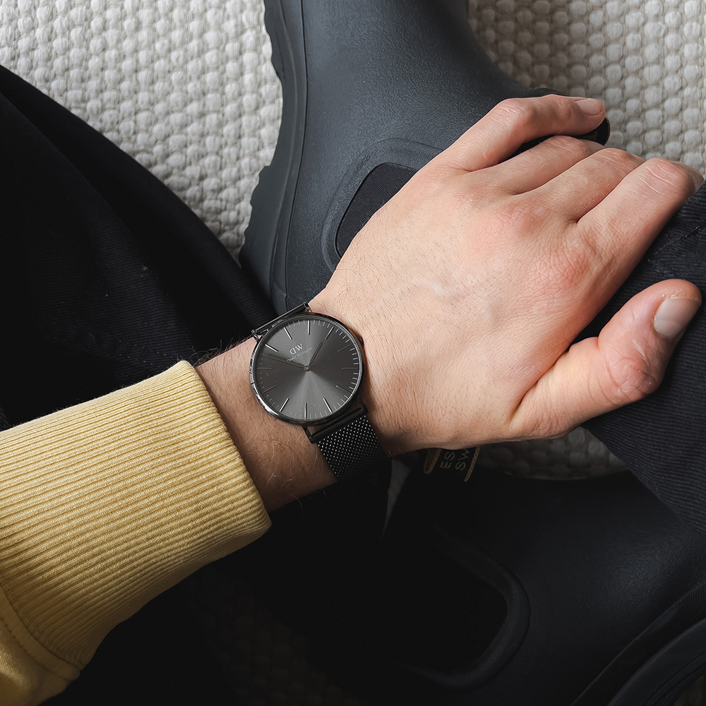 다니엘 웰링턴 CLASSIC MESH GRAPHITE 밀레니즈밴드 남자시계