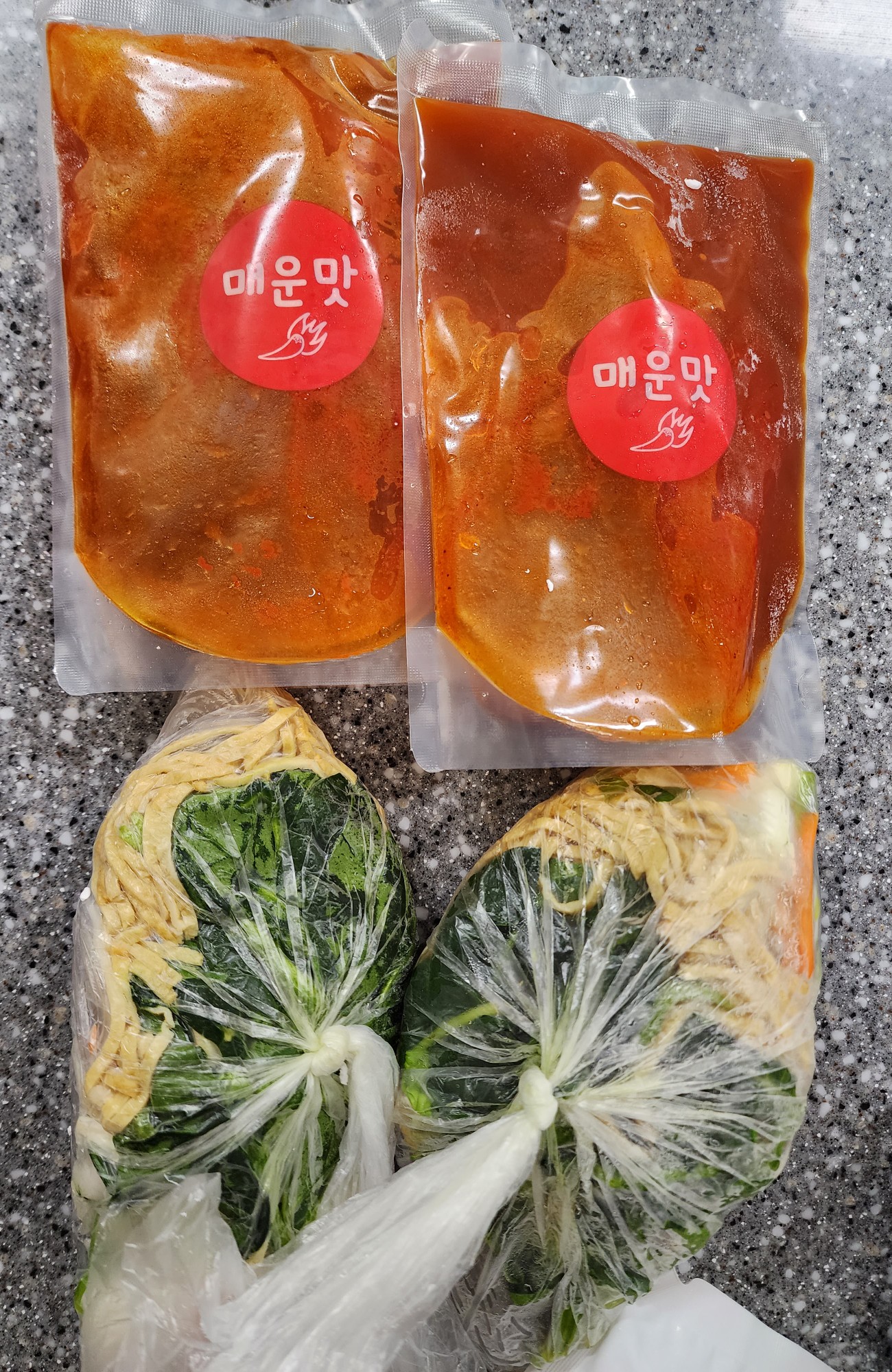 군산 매운 잡채 택배 매콤잡채 밀키트 군산공설시장 맛집 1팩 2인분 이미지 6