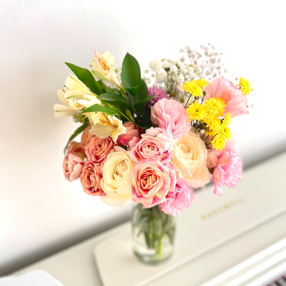 생화 꽃다발 꽃배달 꽃집 정기배송 꽃정기구독 연주회 입학식 졸업식 결혼기념일 부모님생신