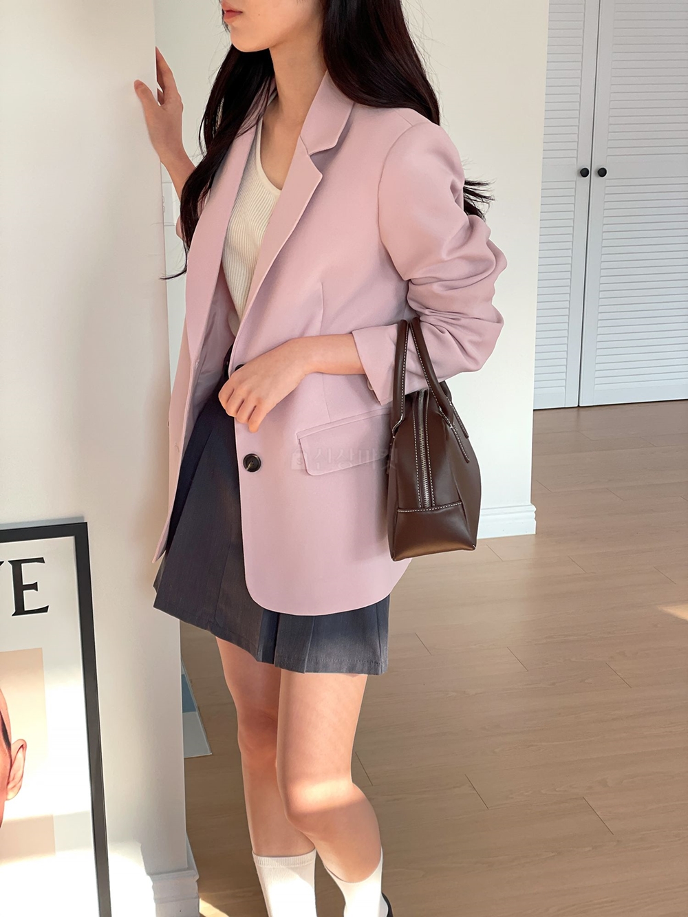 기본 카라 싱글 정장 오피스룩 자켓 이미지 6