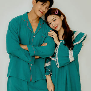 커플 스카이민트 카라 라운드 투피스, 원피스 잠옷 파자마 세트 착용 후기 | 사이즈/핏 총정리 - 상품 이미지 1