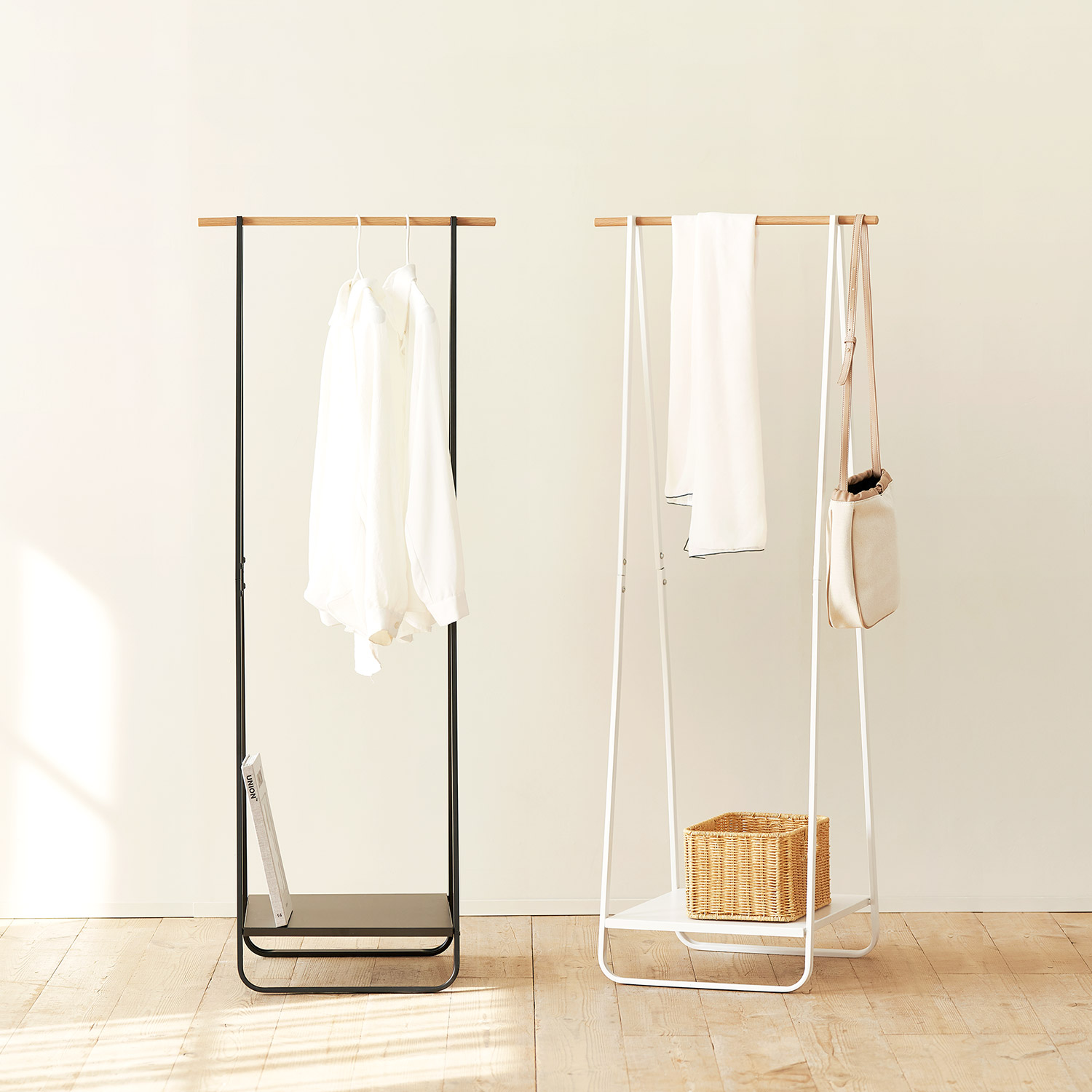 룸앤홈 철제 옷걸이 노르딕 스탠드 선반 행거