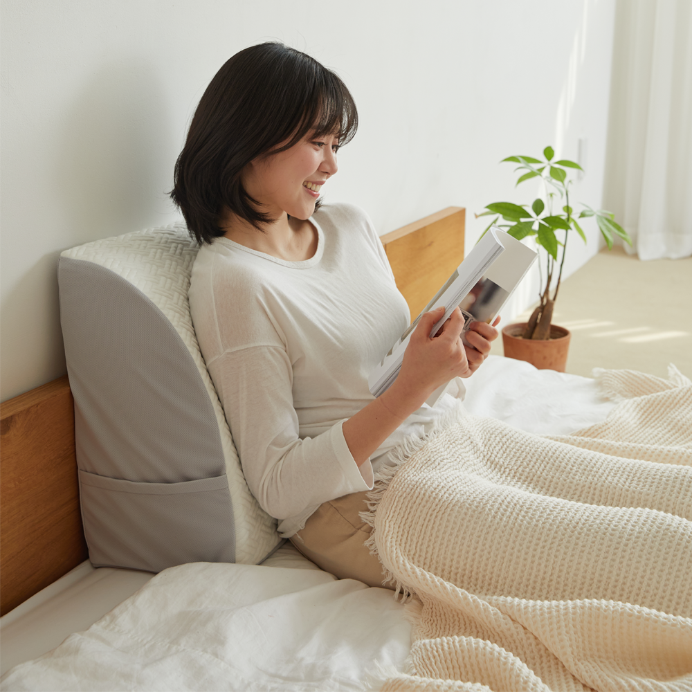 [픽서] 3D 등편안 삼각쿠션 등받이쿠션 허리 침대 쇼파 대형 등쿠션