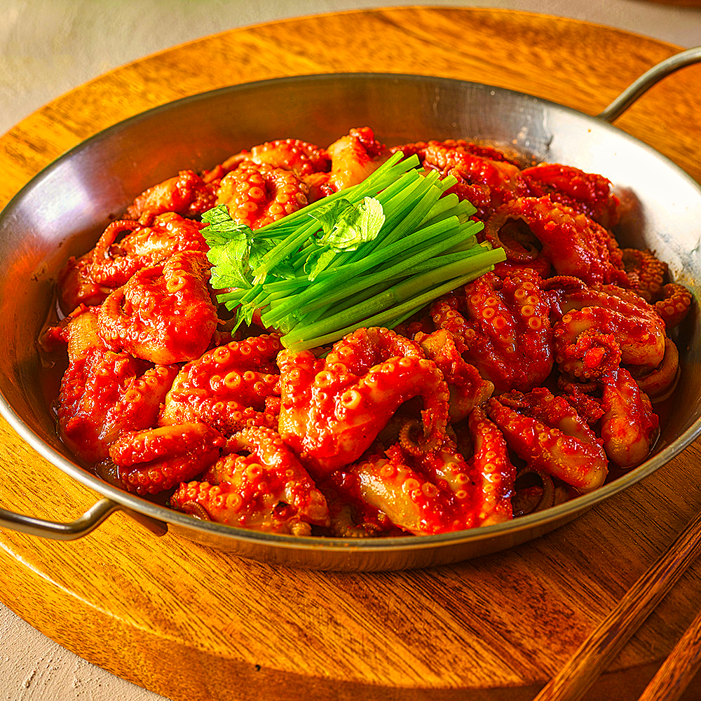 매운 양념 쭈꾸미볶음 쭈꾸미밀키트 캠핑요리 저녁메뉴 600g 3인분