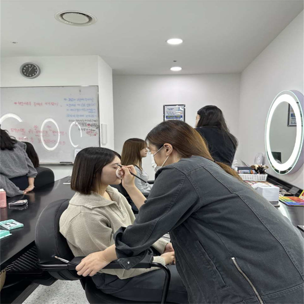 한국 대구|구이산사, 청라언덕, 한국의 아름다움 체험 반나절 투어 가격 추이 뜨거운청춘 한국 대구|구이산사, 청라언덕, 한국의 아름다움 체험 반나절 투어 - 최저가 117,640원