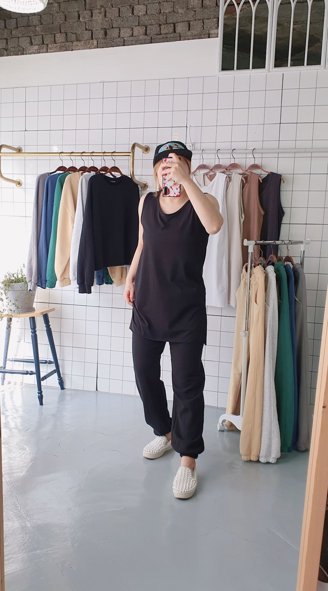 베이직 민소매 옆트임 롱 티셔츠 이미지 4