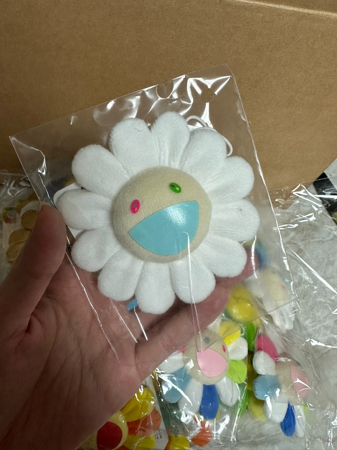 [25종] 카이카이키키 플라워 키체인 브로치 Kaikai Kiki Flower Keychain - 상세 이미지 5