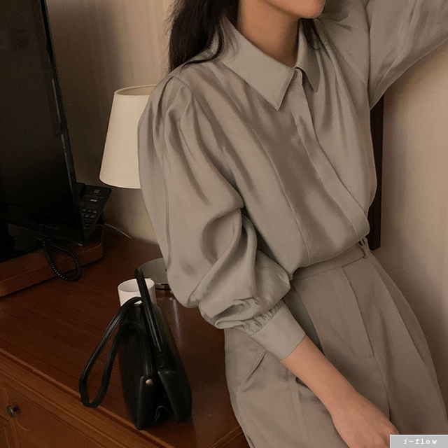 레비 새틴 카라넥 퍼프 블라우스 3col 가을 봄 루즈핏 실키 쉬폰 고급소재 제이플로우 이미지