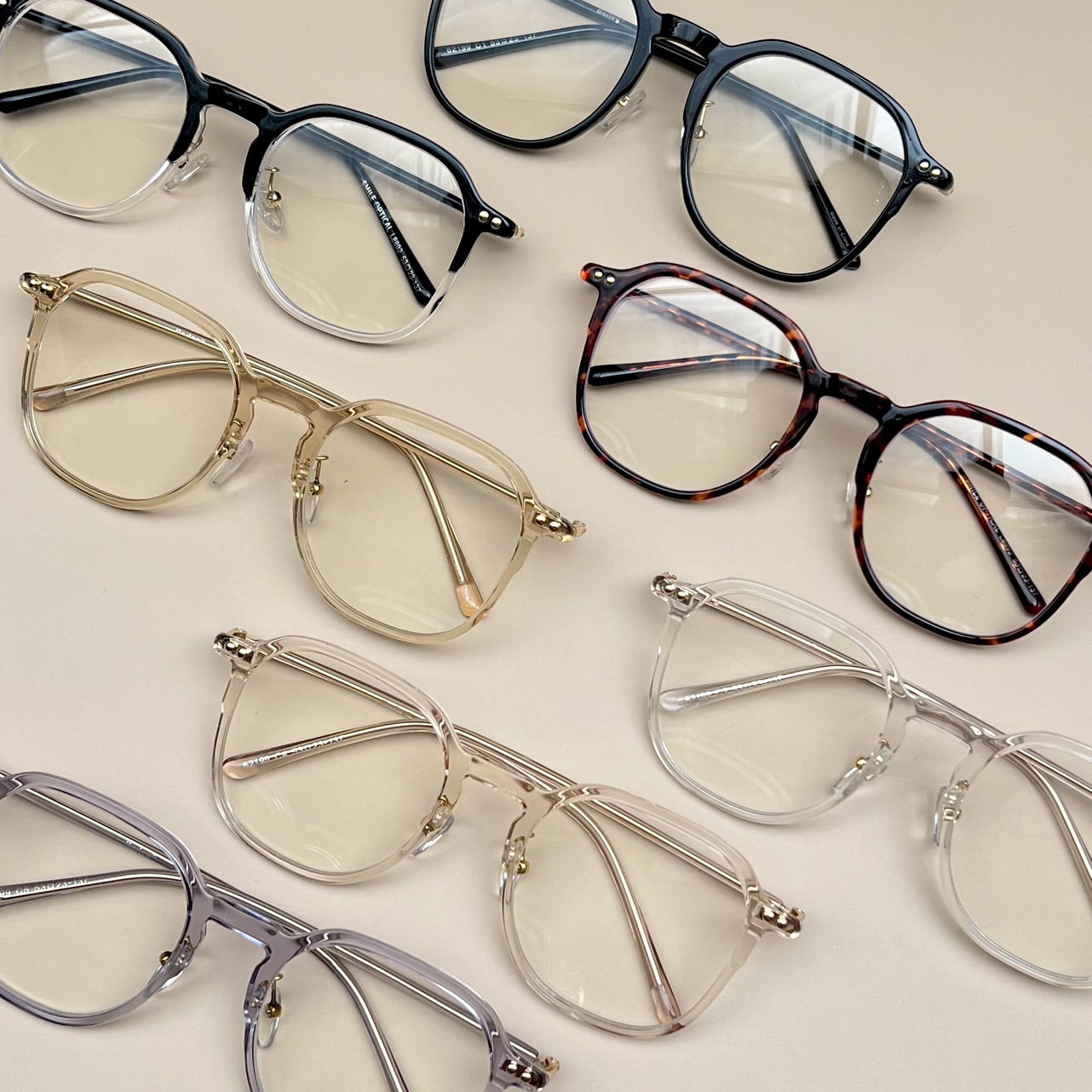 사각 뿔테 안경 오버사이즈 블루라이트 차단 대두 투명 검정 남자 여자 미소안경 패션 제품 이미지