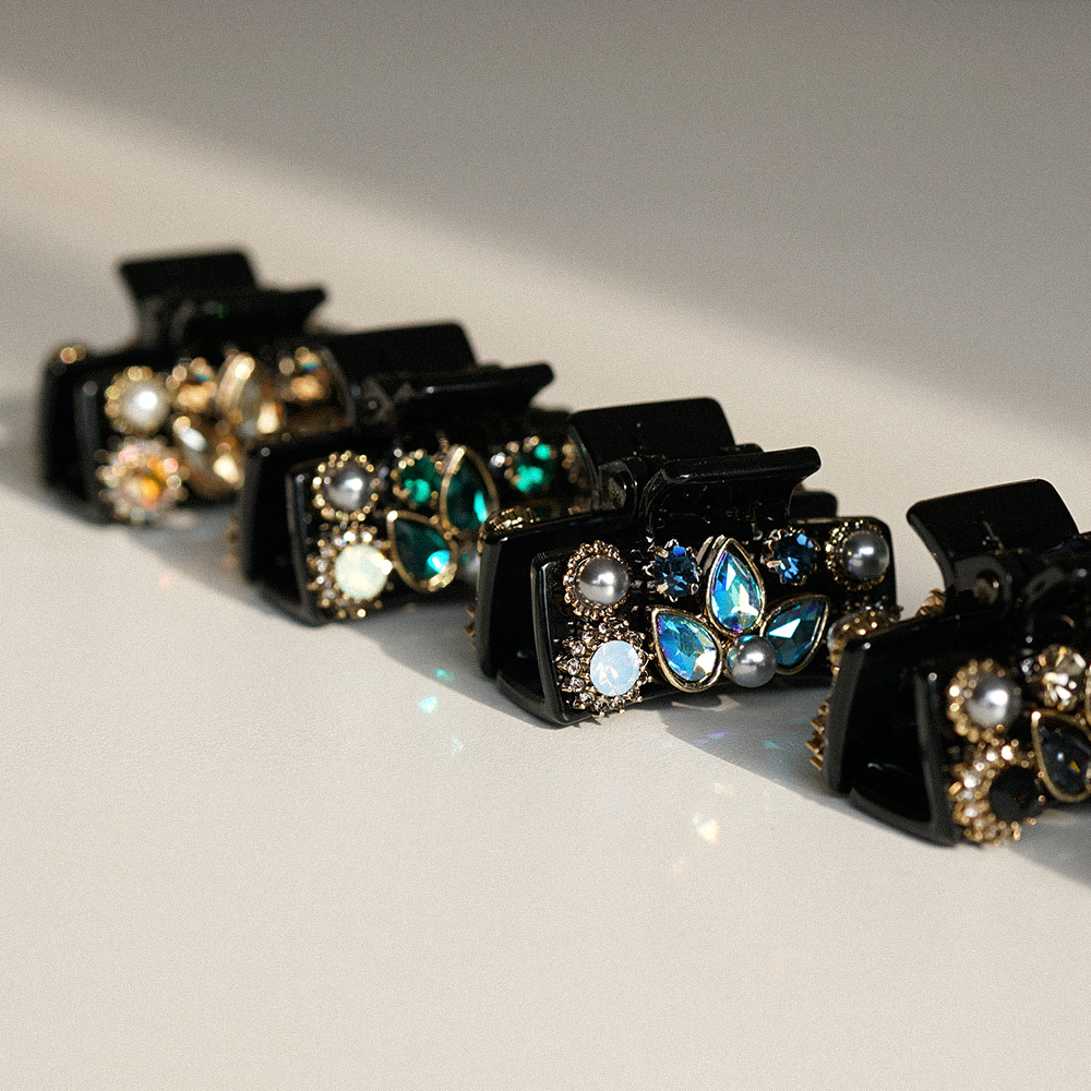 루드 클래식 블루밍 스몰 헤어클립 L23SSAC4