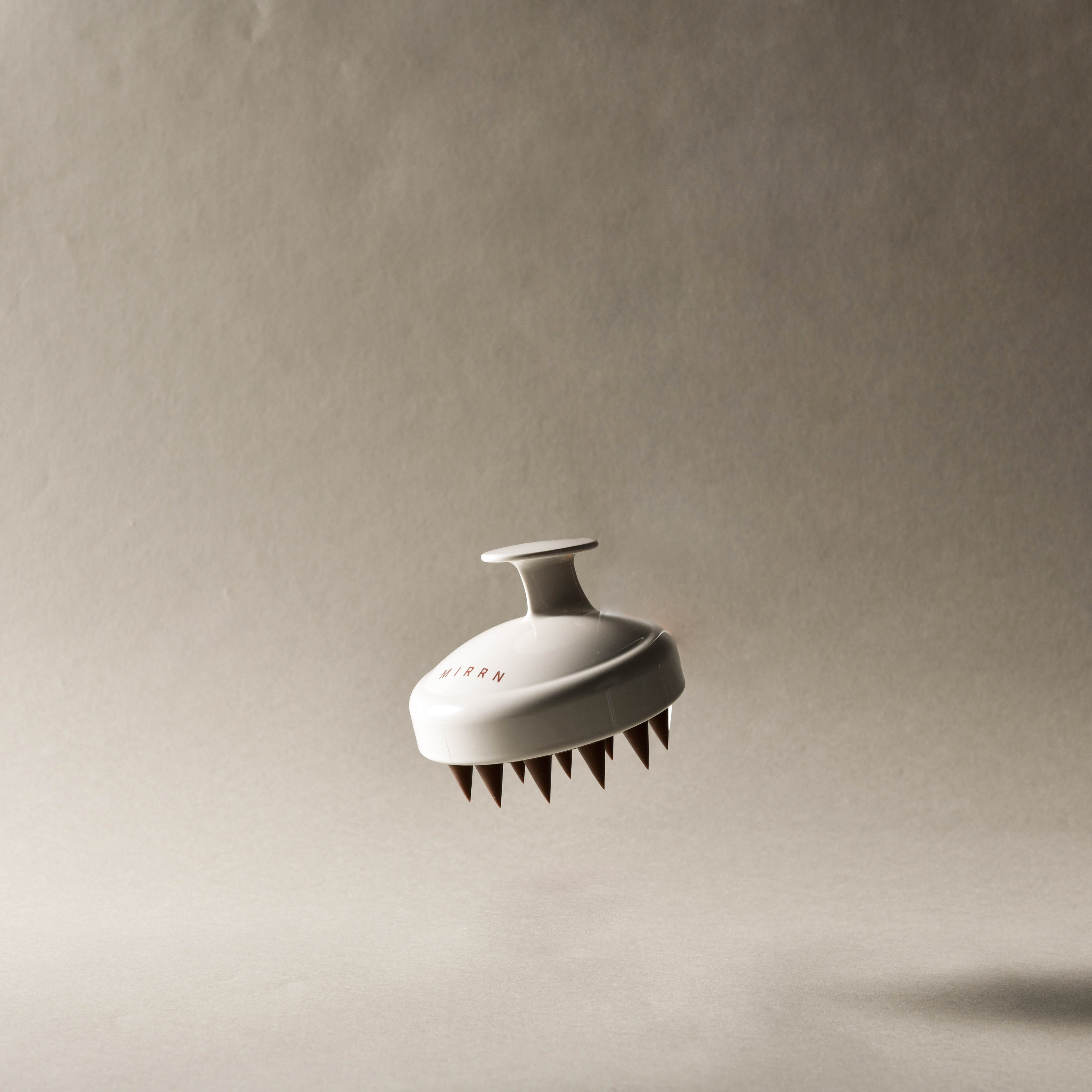 미르엔 샴푸브러쉬 두피 마사지