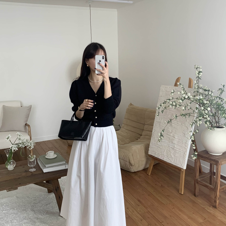 [단독] 라미르 가을 브이넥 진주버튼 퍼프 브이넥 간절기 파스텔 루즈핏 가디건 상세 이미지 27