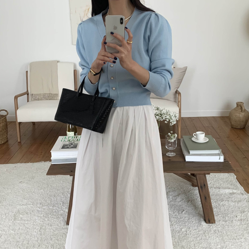[단독] 라미르 가을 브이넥 진주버튼 퍼프 브이넥 간절기 파스텔 루즈핏 가디건 상세 이미지 83