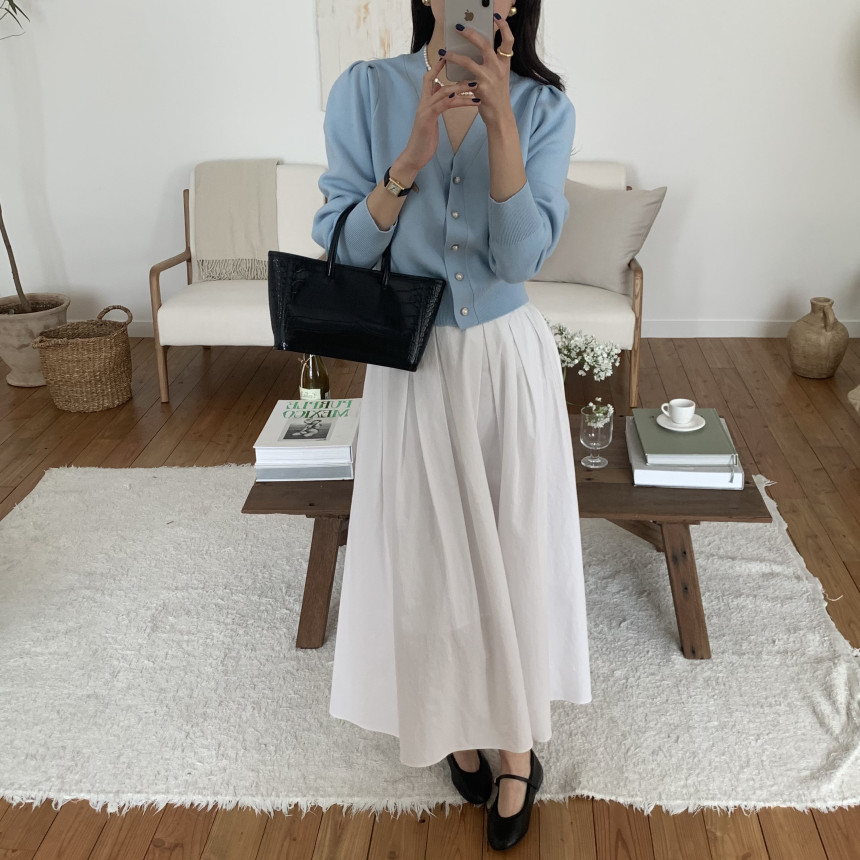 [단독] 라미르 가을 브이넥 진주버튼 퍼프 브이넥 간절기 파스텔 루즈핏 가디건 상세 이미지 78