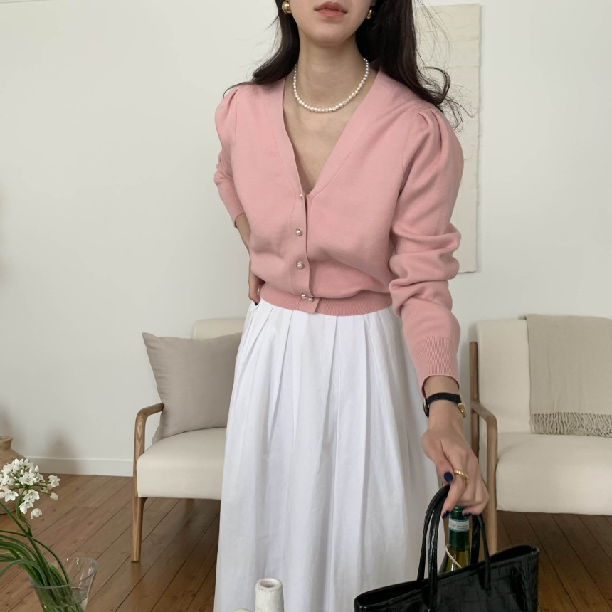 [단독] 라미르 가을 브이넥 진주버튼 퍼프 브이넥 간절기 파스텔 루즈핏 가디건 상세 이미지 67