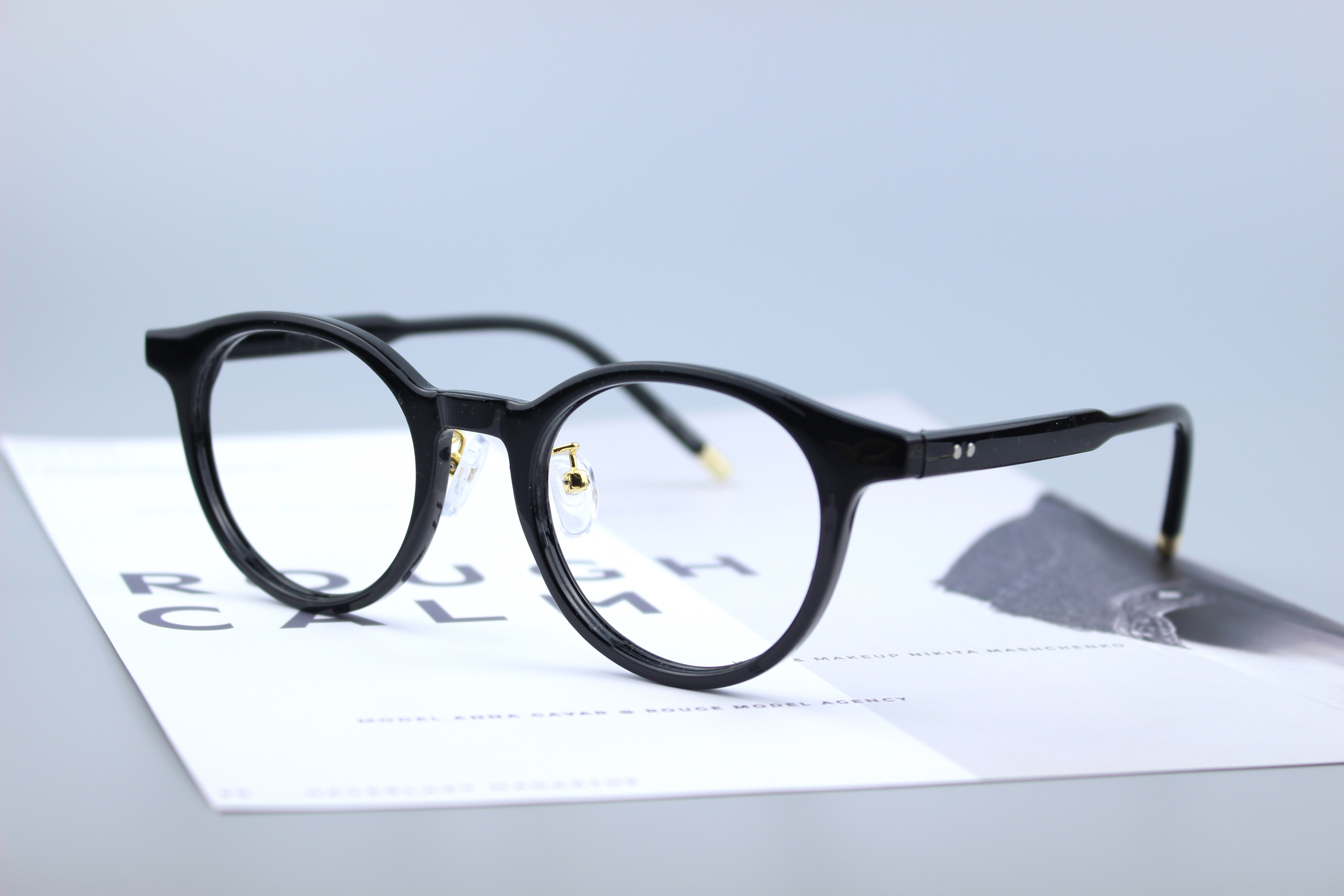 블루라이트차단안경 투명테 변색렌즈 투명뿔테안경 여자 남자안경테