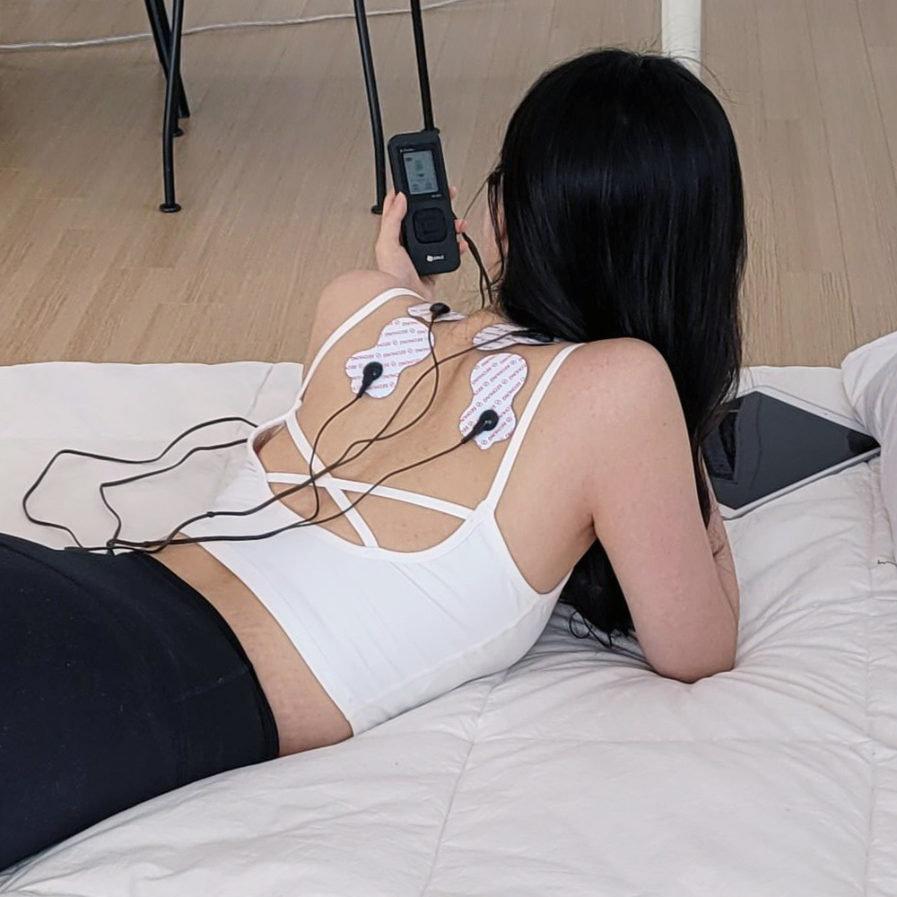 닥터플러스 저주파 마사지기 목 어깨 허리 무릎 안마기 가정용 EMS 자극기 - 상세 이미지 4