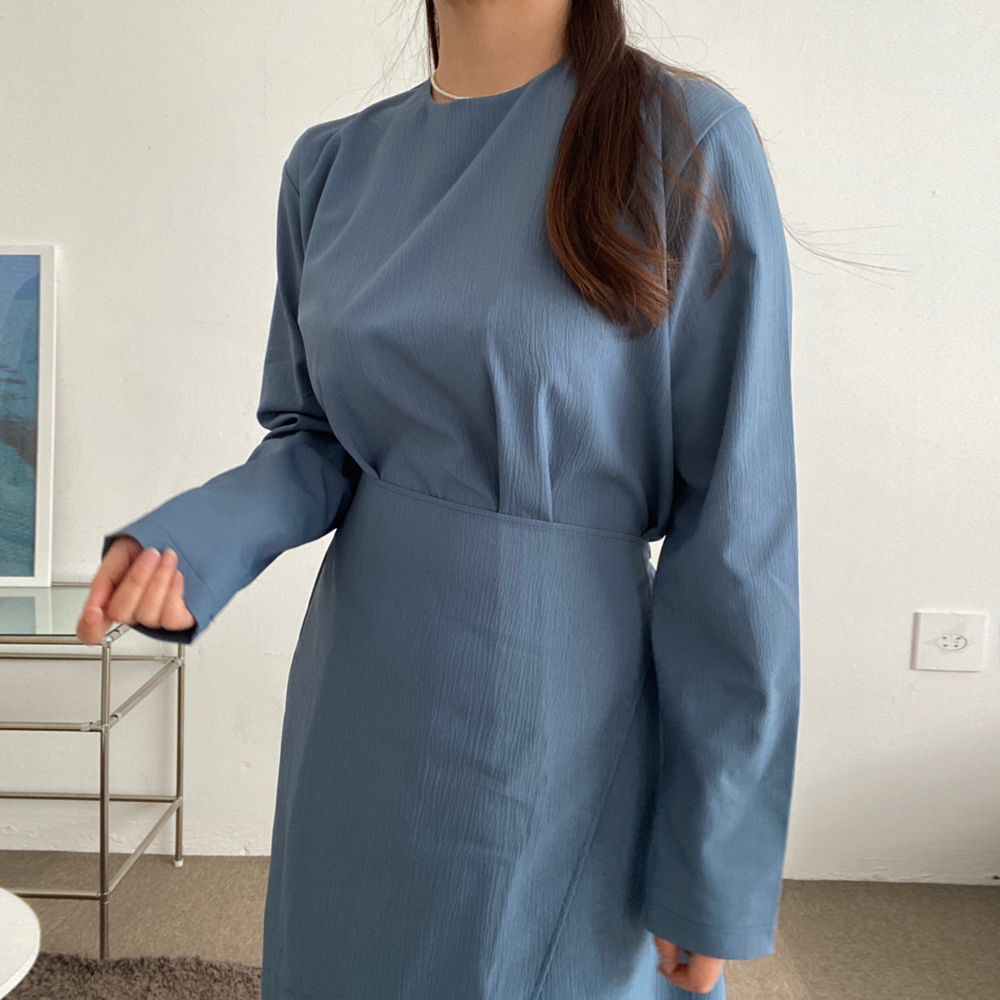 고급스러운 라운드 루즈핏 롱 주름 랩 원피스 긴팔 블랙 결혼식 돌잔치 하객 - 상세 이미지 5