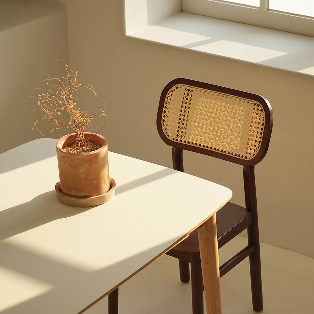 자야캠핑 카야니 양면 HPM 유칼립투스 원목 타원형 4인용 식탁 테이블 1400