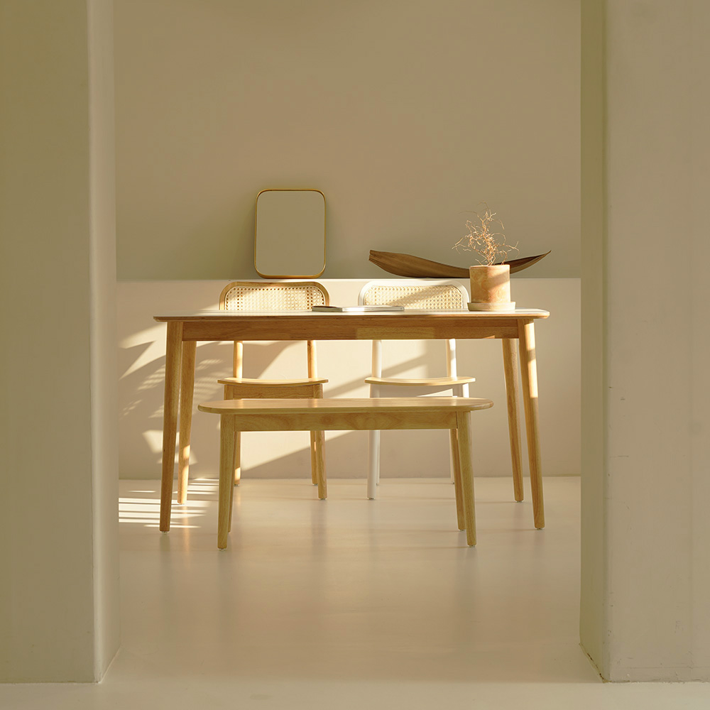 자야캠핑 카야니 양면 HPM 유칼립투스 원목 타원형 4인용 식탁 테이블 1400