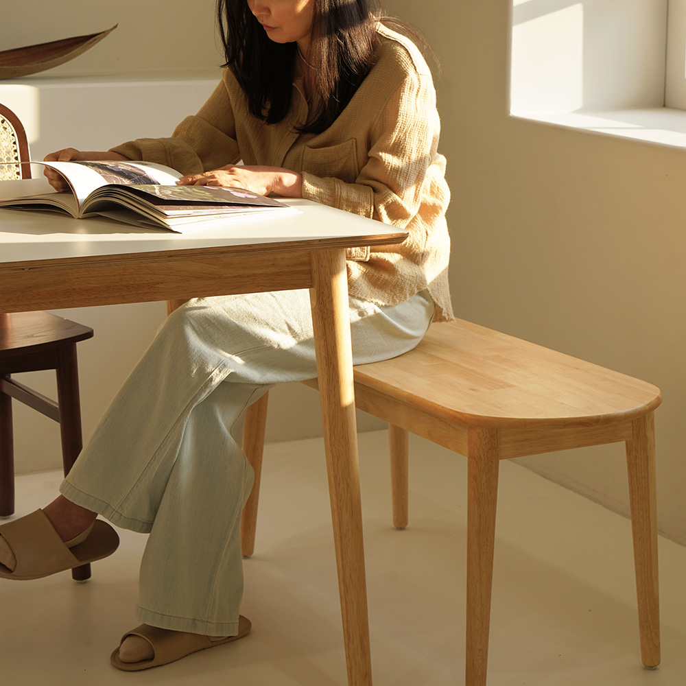 자야캠핑 카야니 양면 HPM 유칼립투스 원목 타원형 4인용 식탁 테이블 1400