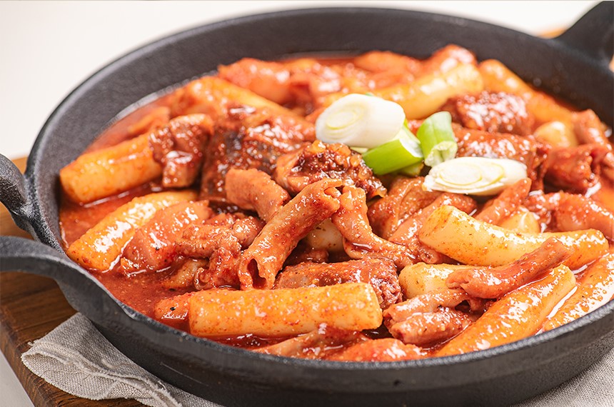 떡볶이 밀키트 3대를 이어온 전통소스, 곱창,순대 넣은 신개념 떡볶이 곱순떡 - 상세 이미지 2