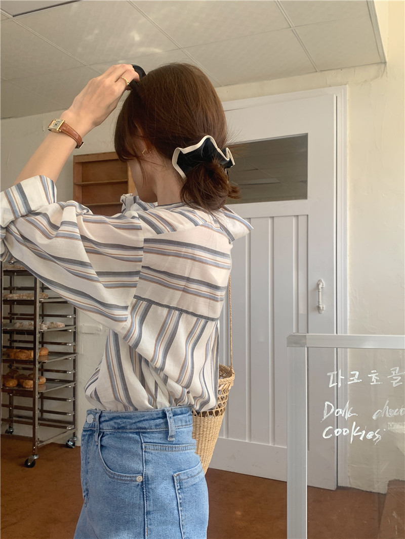 헬렌 가을 간절기 루즈핏 세로 스트라이프 단가라 패턴 카라넥 긴팔 포켓 데일리 하프 여리 여자 셔츠 남방 - 상세 이미지 2