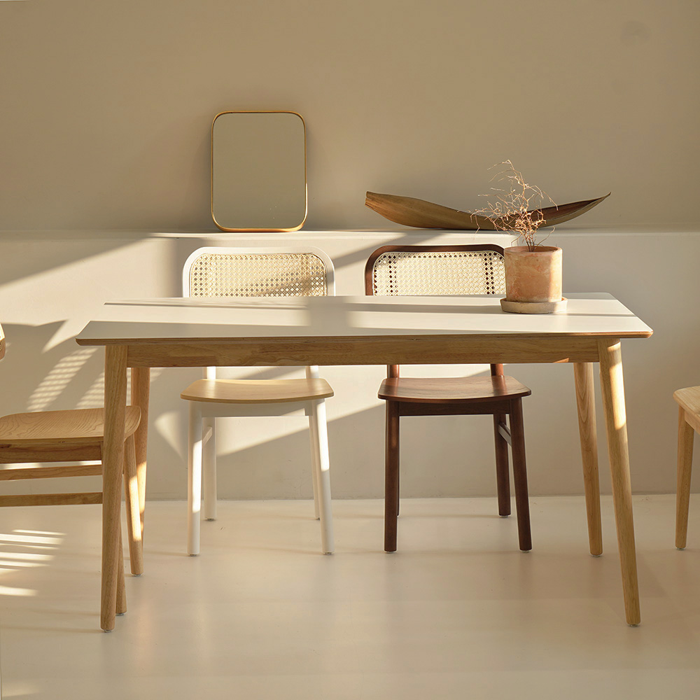 자야캠핑 카야니 양면 HPM 유칼립투스 원목 직사각 4인용 식탁 테이블 1400