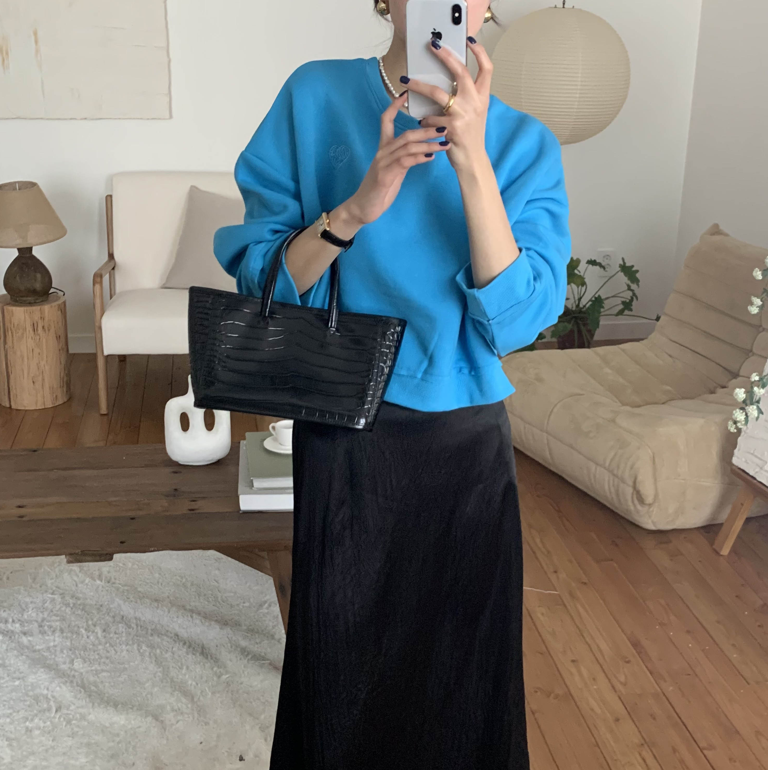 다이노 라운드넥 긴팔 크롭 맨투맨 티셔츠 이미지 2
