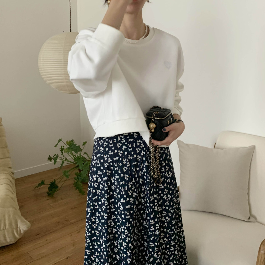 다이노 루즈핏 가을 간절기 라운드넥 긴팔 여자 세미 크롭 맨투맨 티셔츠 상세 이미지 38