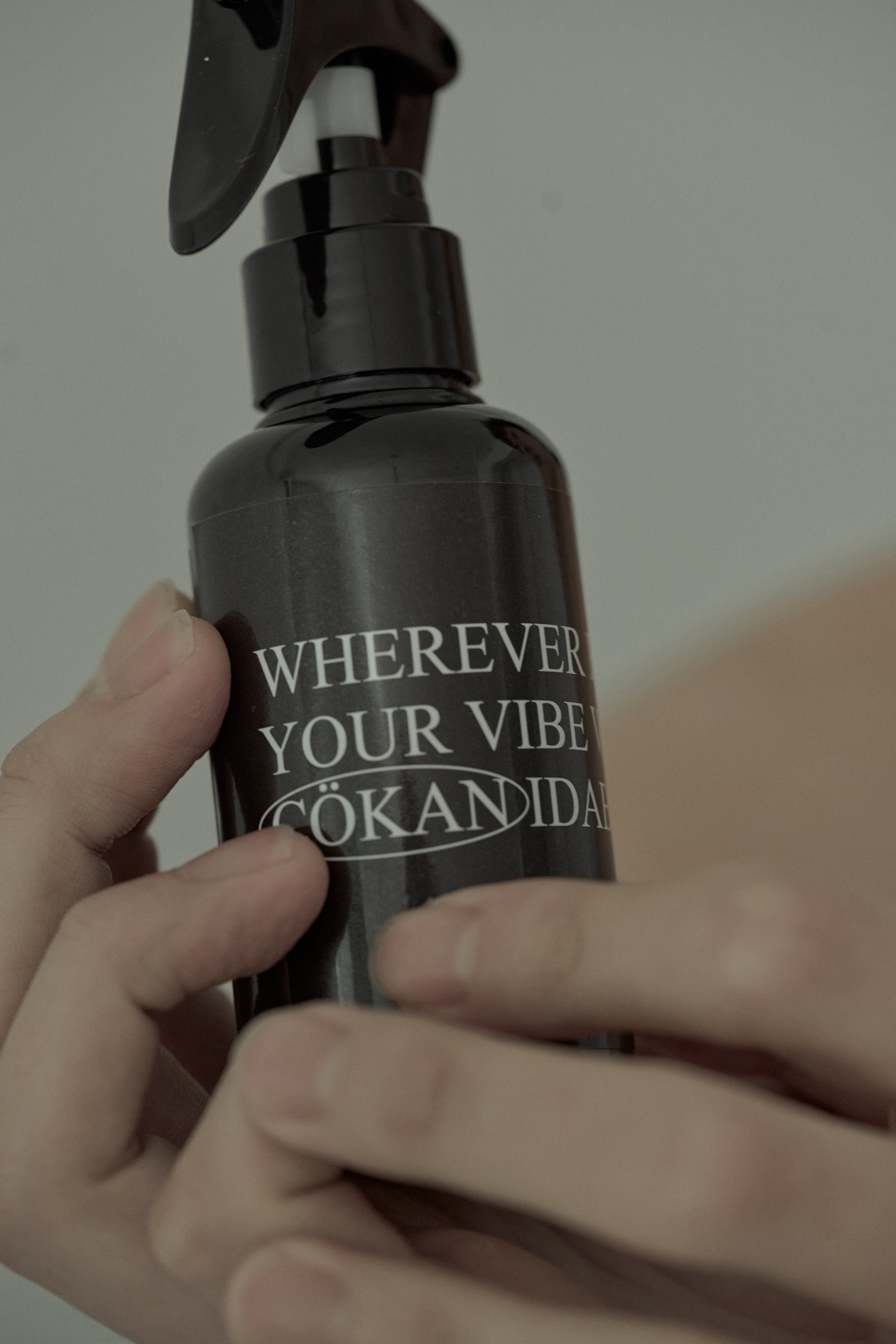 코칸 우디향 룸스프레이 방향제 뿌리는 옷장 탈취 신발장 거실 차량 차량용 이다바시 100ml - 상세 이미지 3